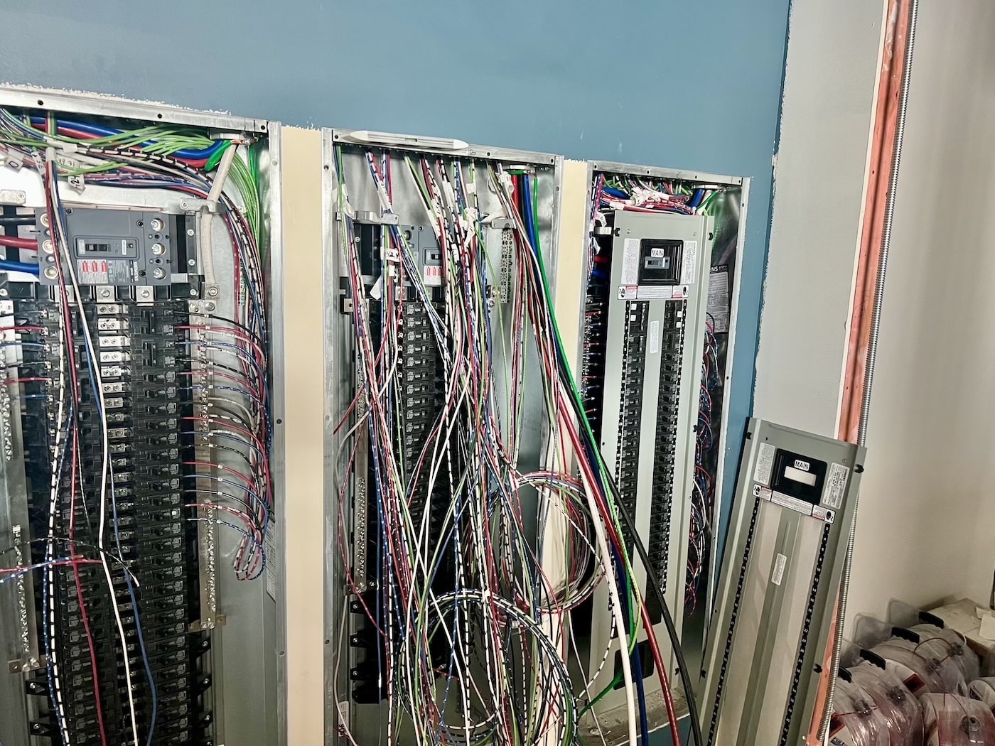 Commercial Electrical Services Chicago